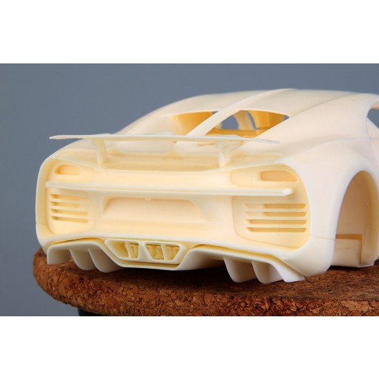 1/24 Bugatti Chiron (resin kit) 1/24 Bugatti Chiron (resin kit)
