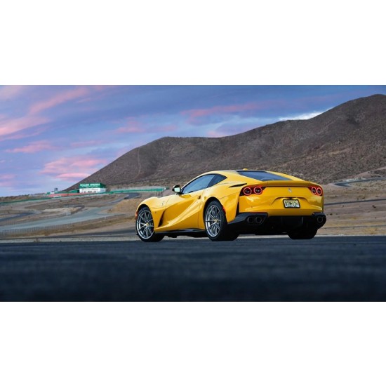 1/24 Ferrari 812 Super Fast (resin kit) 1/24 Ferrari 812 Super Fast (resin kit)