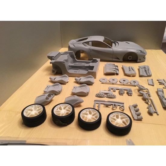 1/24 Ferrari 812 Super Fast (resin kit) 1/24 Ferrari 812 Super Fast (resin kit)