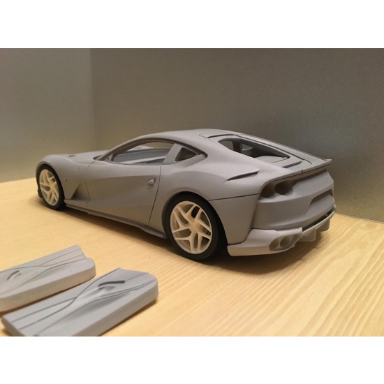 1/24 Ferrari 812 Super Fast (resin kit) 1/24 Ferrari 812 Super Fast (resin kit)