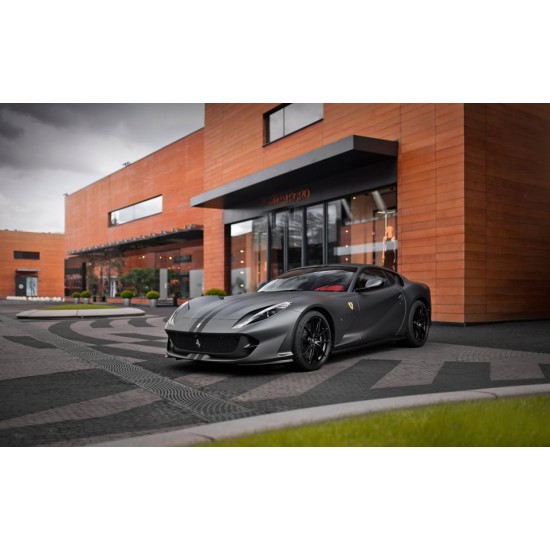1/24 Ferrari 812 Super Fast (resin kit) 1/24 Ferrari 812 Super Fast (resin kit)