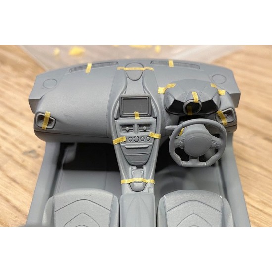 1/24 Aston Martin DBS Superleggera Sports Car 1/24 Aston Martin DBS Superleggera Sports Car