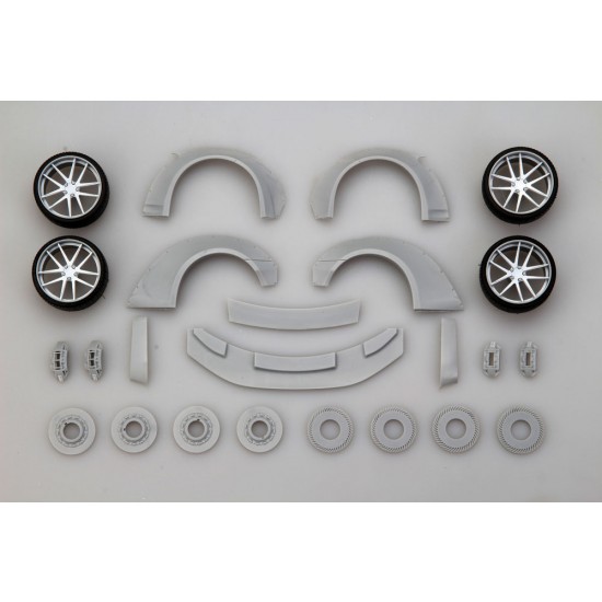 1/18 LB-Performance BMW M3 E92 Wide Body Transkit/Conversion set 1/18 LB-Performance BMW M3 E92 Wide Body Transkit/Conversion set