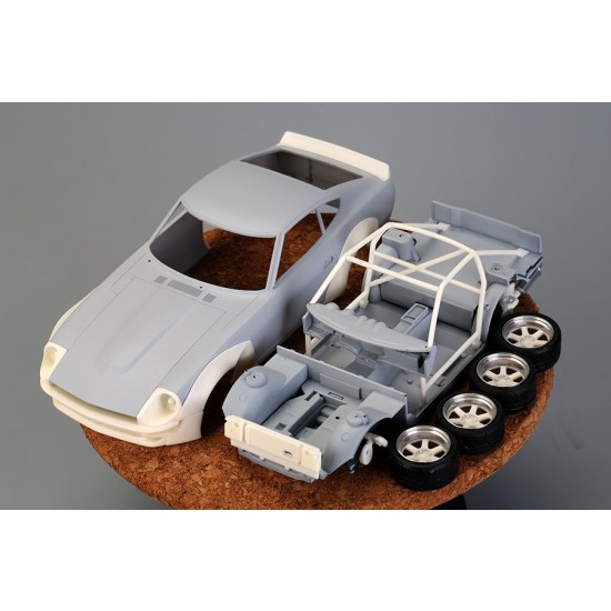 1/24 RB Nissan 240Z Wide Body Transkit for Hasegawa kit #21217 (HC-17) 1/24 RB Nissan 240Z Wide Body Transkit for Hasegawa kit #21217 (HC-17)