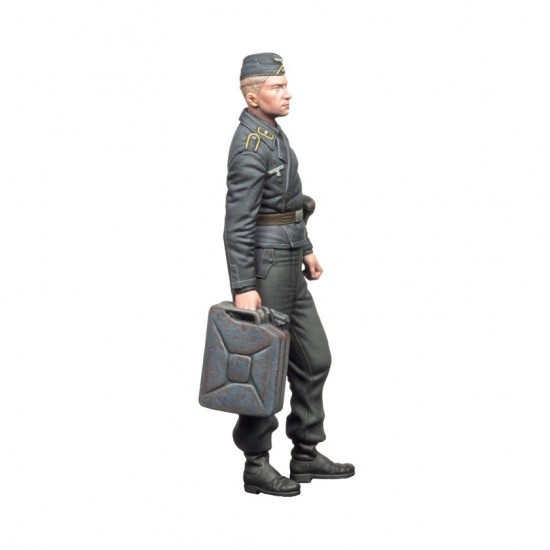 1/35 WWII Wehrmacht Tanker 1/35 WWII Wehrmacht Tanker