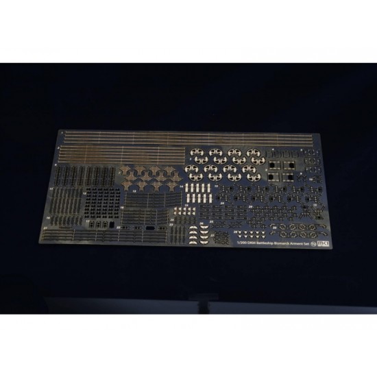 1/200 Bismarck Deluxe Super Detail Set for Trumpeter kit (incl. Wood Deck, Barrels, PEs..)