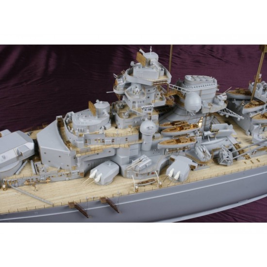 1/200 Bismarck Deluxe Super Detail Set for Trumpeter kit (incl. Wood Deck, Barrels, PEs..)