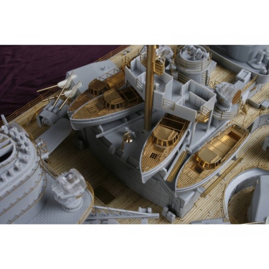 1/200 Bismarck Deluxe Super Detail Set for Trumpeter kit (incl. Wood Deck, Barrels, PEs..)