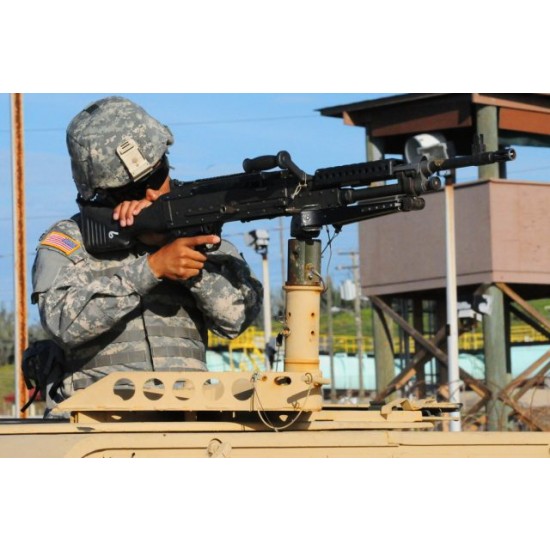 1/35 US Army M240B H24-6 Machine Gun Mount w/HMMWV Mount &Armour Shield