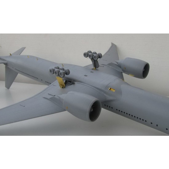 1/144 Boeing 777-300 ER Detail Set for Zvezda kit 1/144 Boeing 777-300 ER Detail Set for Zvezda kit