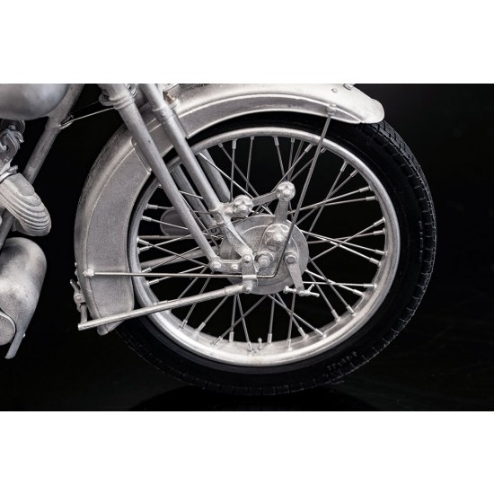 1/9 Fulldetail Kit: Brough Superior SS100 1926 1/9 Fulldetail Kit: Brough Superior SS100 1926
