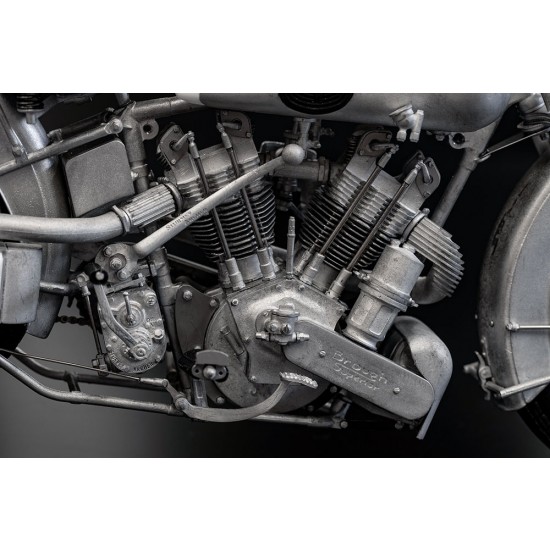 1/9 Fulldetail Kit: Brough Superior SS100 1926 1/9 Fulldetail Kit: Brough Superior SS100 1926