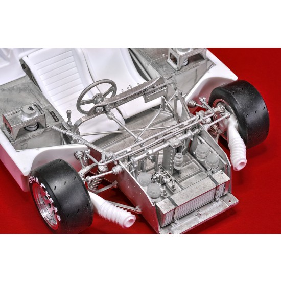 1/12 Multi-material Kit: Tipo33 TT12 Ver.B 1974 Rd.1 Monza 1000km #4 #6