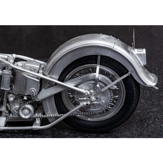 1/9 Multi-material Kit: Panhead 1948 Motorcycle