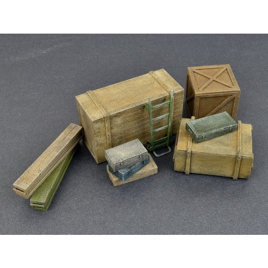 1/35 Wooden Boxes & Crates (8pcs)
