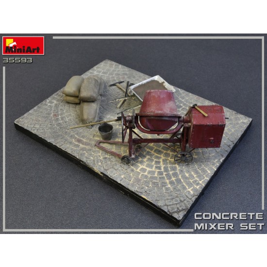 1/35 Concrete Mixer Set - Mixer, Construction Trolley, Hessian Bags, Buckets, Tools