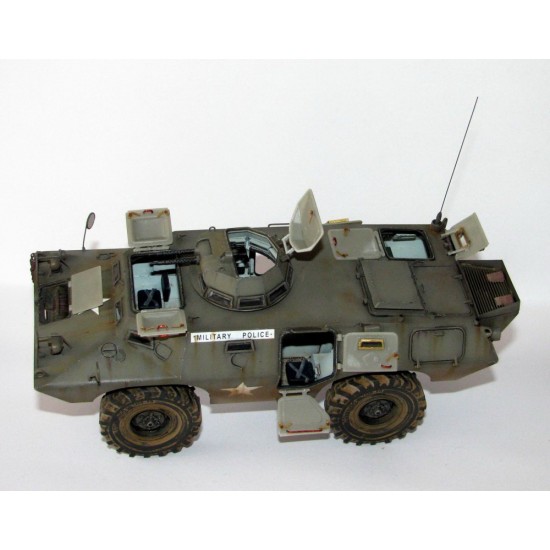 1/35 V-100 Detail Set (interior, wheels & gun) 1/35 V-100 Detail Set (interior, wheels & gun)