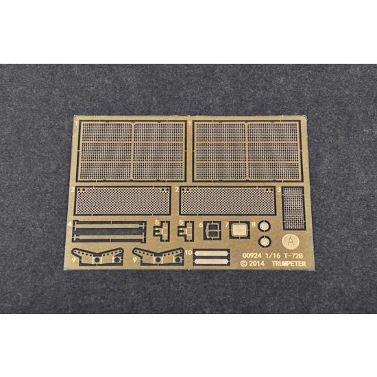 1/16 Russian T-72B MBT 1/16 Russian T-72B MBT