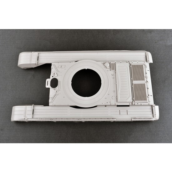 1/16 Russian T-72B MBT 1/16 Russian T-72B MBT