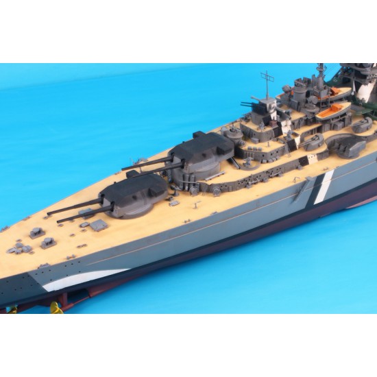 1/200 WWII German Battleship Bismarck 1/200 WWII German Battleship Bismarck