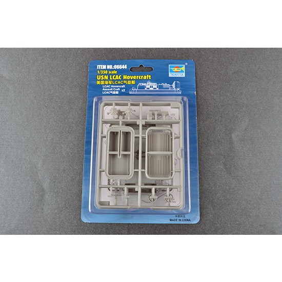 1/350 USN Landing Craft Air Cushion (LCAC) Hovercraft 1/350 USN Landing Craft Air Cushion (LCAC) Hovercraft