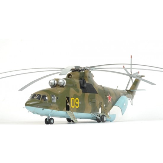 1/72 Russian Heavy Helicopter Mil Mi-26 Halo 1/72 Russian Heavy Helicopter Mil Mi-26 Halo