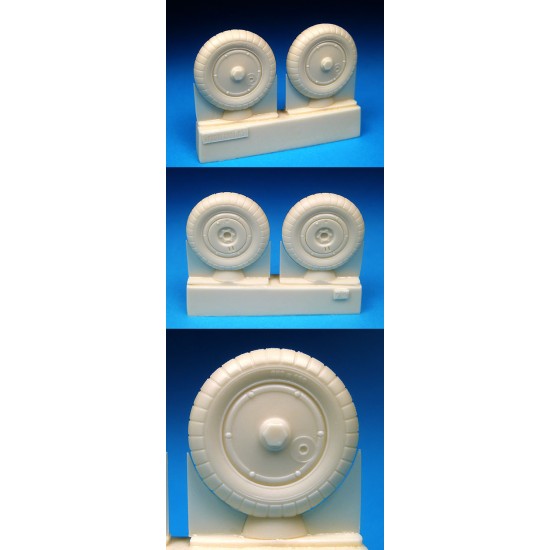 1/32 Messerschmitt Bf 109G Wheels - Plain Hub, Ribbed Tyre for Hasegawa/Trumpeter/Revell