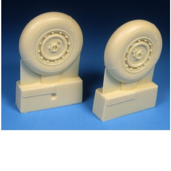 1/32 Ta 152H Main Wheels for Zokei-Mura/PCM Ta-152 kits
