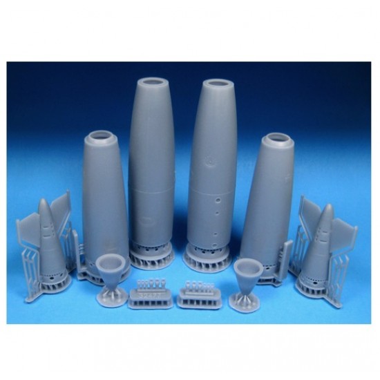 1/32 Douglas A-4 Skyhawk 300 Gallon Droptanks