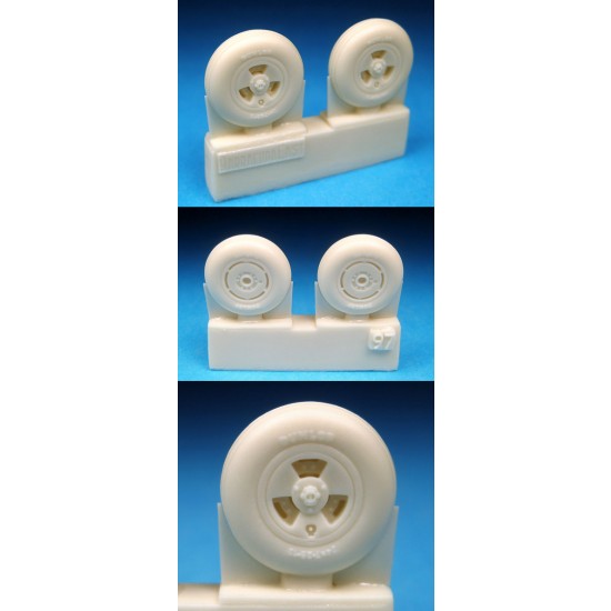 1/48 Supermarine Spitfire 3 Slot Wheels (Circumferential Tread) for most Spitfire kits