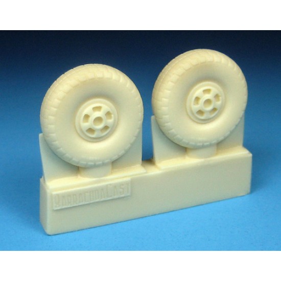 1/72 Bristol Beaufighter Early Wheels Set - Treaded Tyres (2 Resin Wheels)