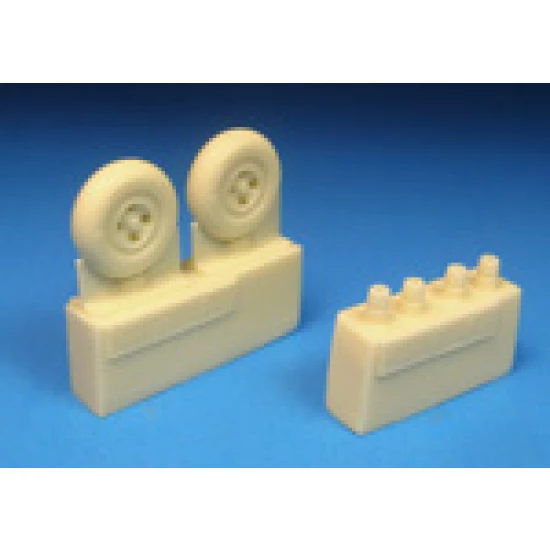 1/72 Supermarine Spitfire VIII/IX/XVI 4 Slot Mainwheels for Eduard kits