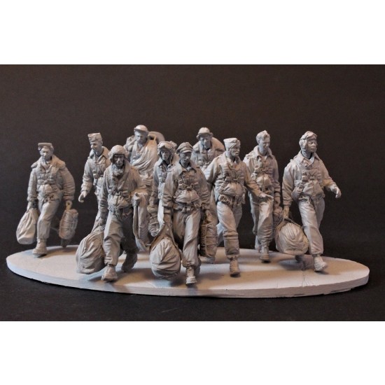 1/32 (54mm scale) B17 Crew ETO (10 figures)