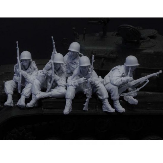1/35 Korea War US Pershing Tank Riders Part.3 (5 figures)