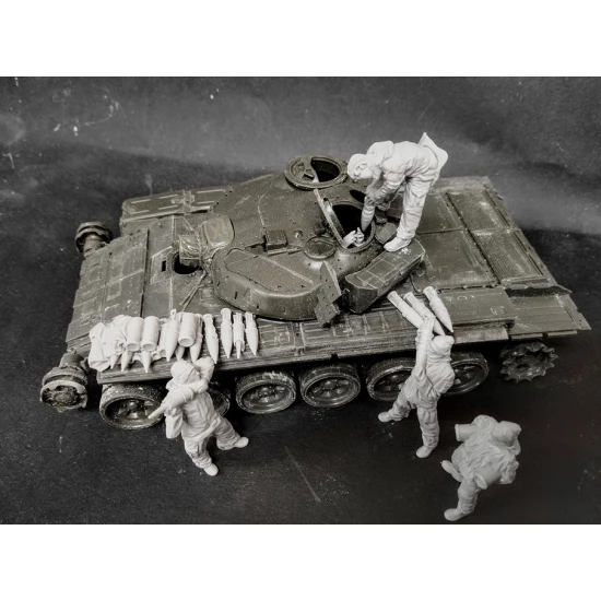 1/35 Ukrainian T72 Tank Loaders