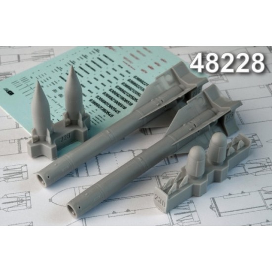 1/48 Kh-25MP1 Anti-Radar Missile Set AS-12 "Kegler" (2pcs) w/Passive Radar HH Module 1VP