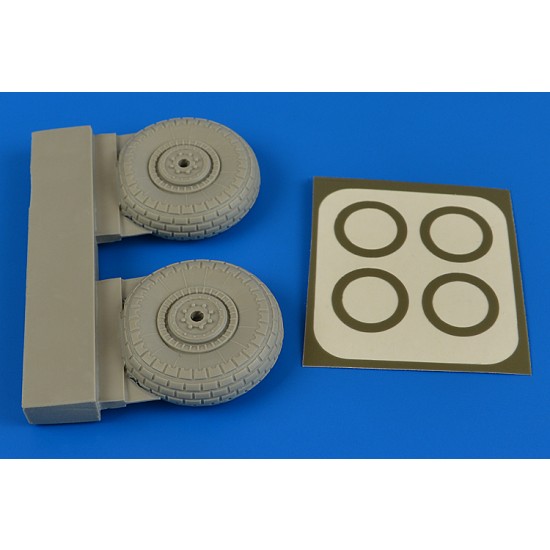 1/32 Ilyushin Il-2m3 Wheels w/Paint Masks