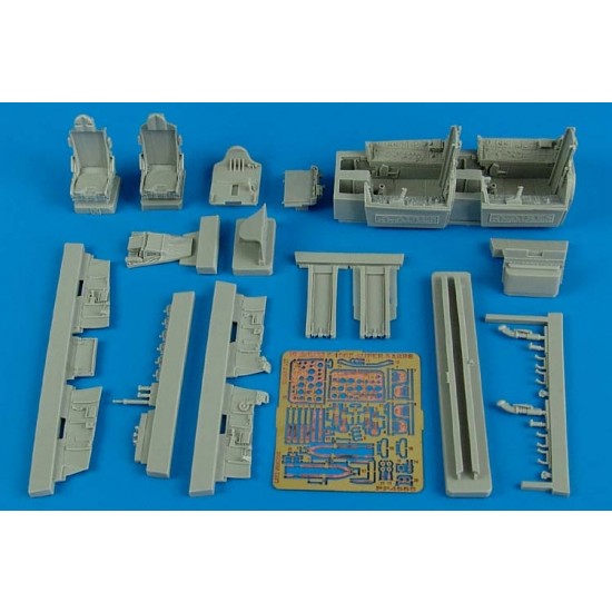1/48 North-American F-100F Super Sabre Cockpit Set - late version for Trumpeter kits 