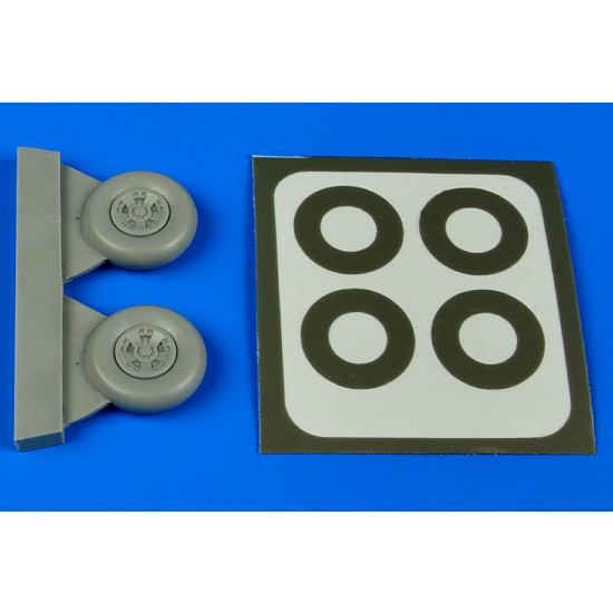 1/48 Vought F4U-5 Corsair Wheels & Paint Masks for HobbyBoss kit
