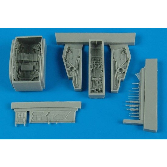 1/72 North-American F-100C/D Super Sabre Wheel Bay for Trumpeter kits 