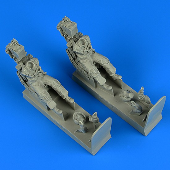 1/32 US Navy F-14A/B Tomcat Pilot & Operator w/Ejection Seat for Trumpeter/Tamiya
