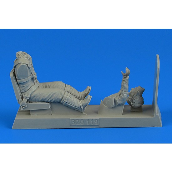 1/32 German Luftwaffe Me 262A Pilot w/Seat for Trumpeter/Revell/Hasegawa kits