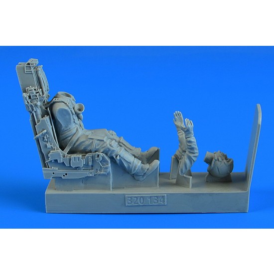 1/32 Modern British Eurofighter Typhoon Pilot w/Ejection Seat for Revel/Trumpeter kits