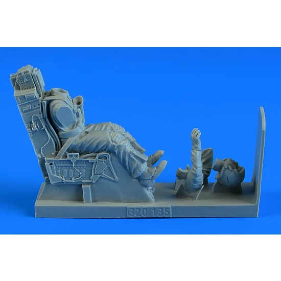 1/32 USAF Lockheed F-117A Nighthawk Pilot w/Ejection Seat for Revel/Trumpeter kits
