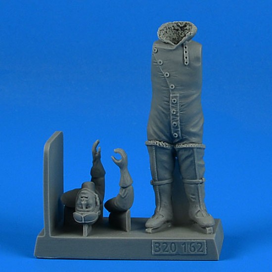 1/32 WWI German and Austro-Hungarian Pilot