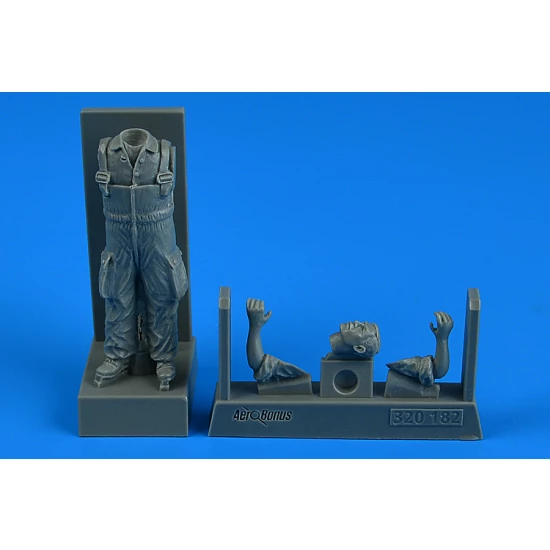 1/32 Warshaw Pact Aircraft Mechanic A