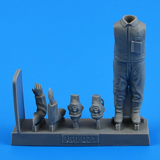 1/35 WWII Japanese Suicide Sailor for Suicide Craft Kaiten II for Micromir kits