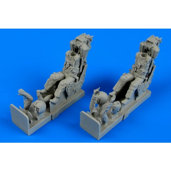 1/48 McDonnell F-4B/N/J/S Phantom US Navy Pilot &Operator with Ejection Seats