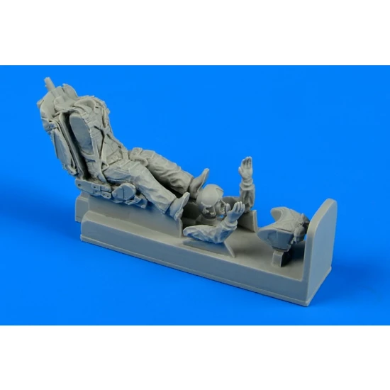 1/48 Mikoyan MiG-21MF/Bis/SMT Pilot w/Ejection Seat for Academy, Eduard, OEZ kits 