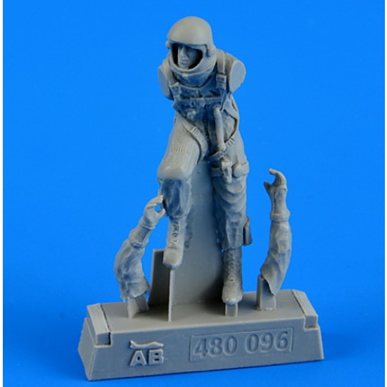 1/48 USAF Fighter Pilot - Pressure Suit 1960-1975 